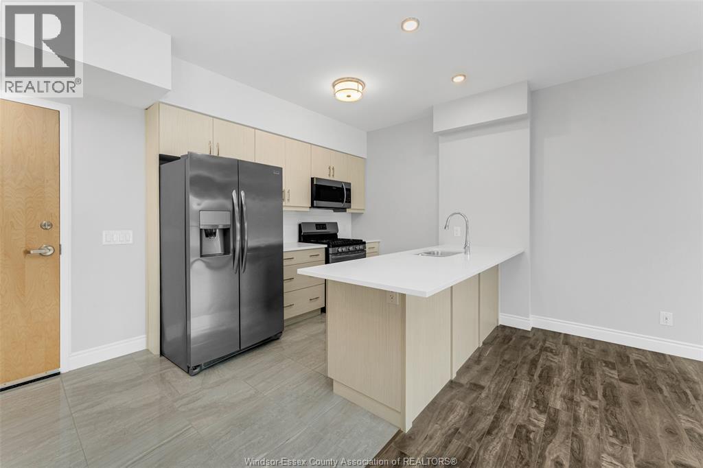#305 480 FAIRVIEW - 16