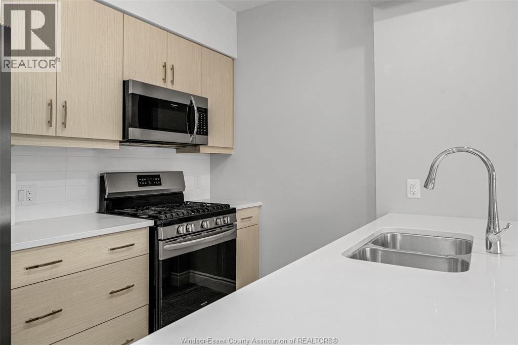 #305 480 FAIRVIEW - 18