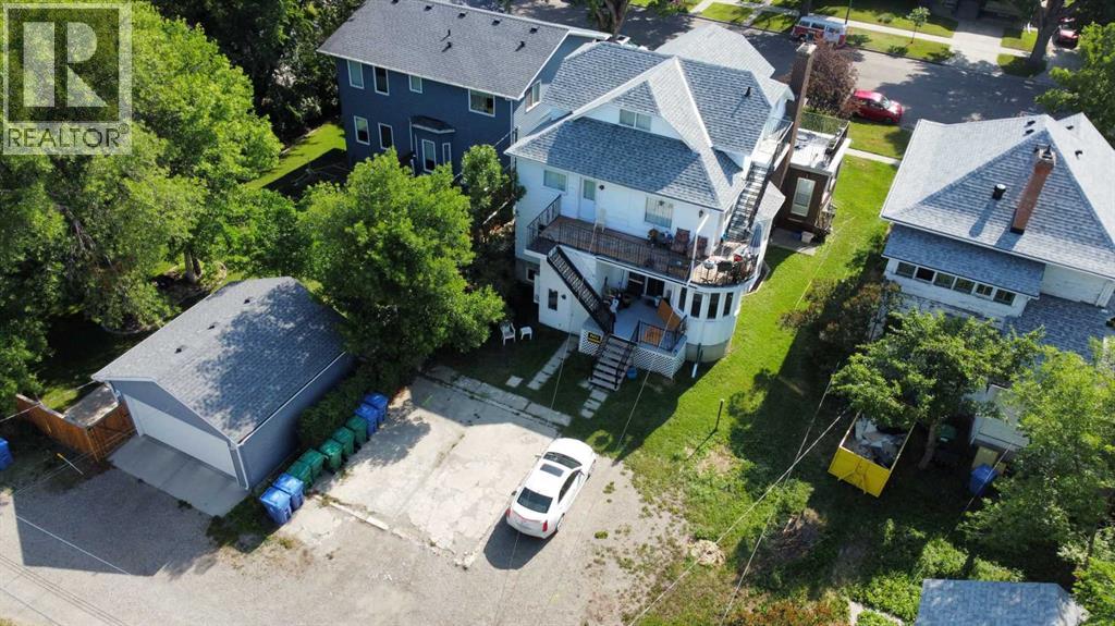 #1-5 622 10 Street S - 50