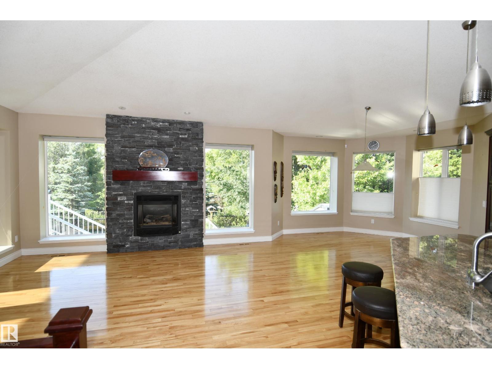 67 SHORES DR — photo 18