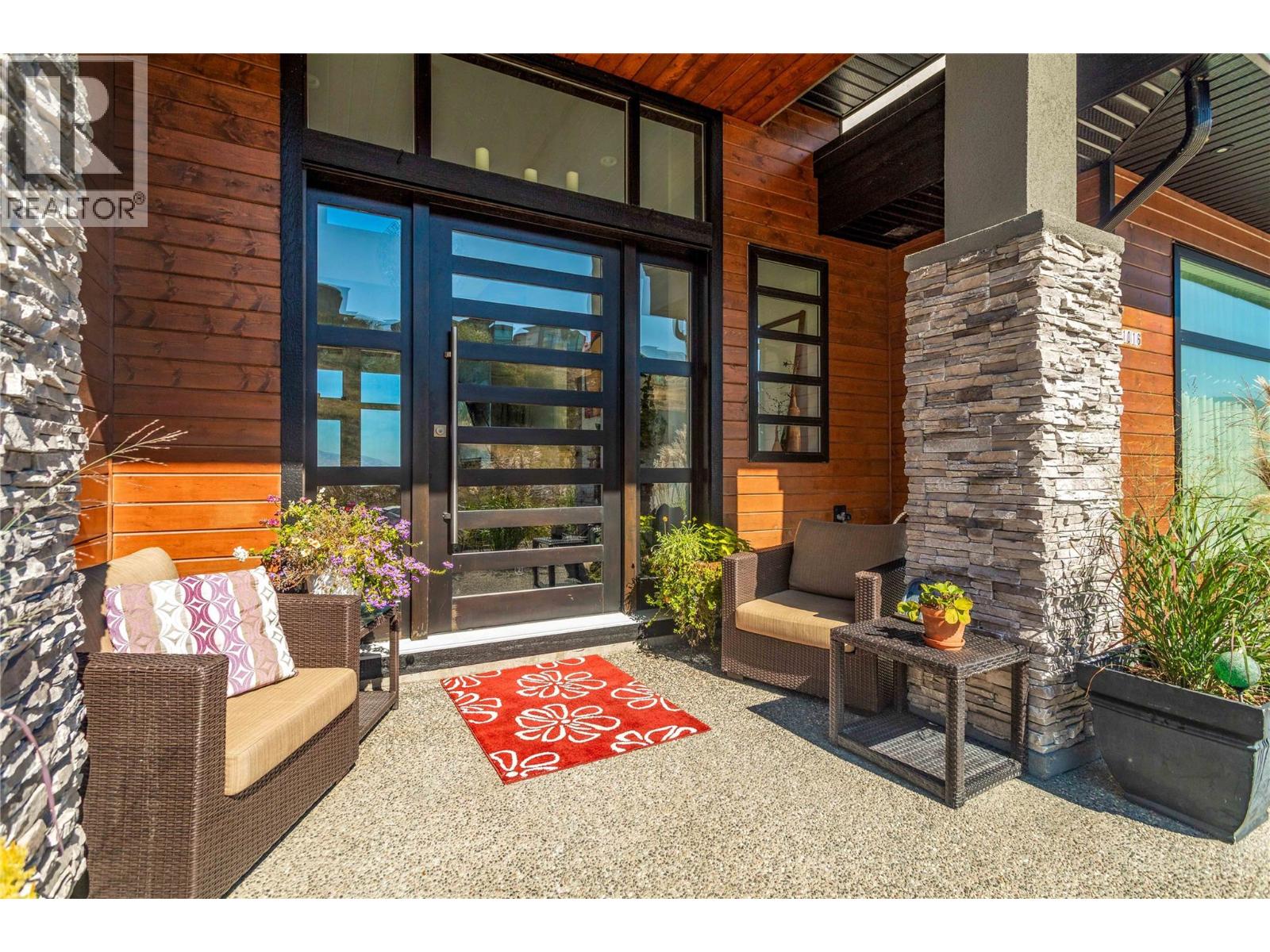1016 CLARANCE Avenue - 3