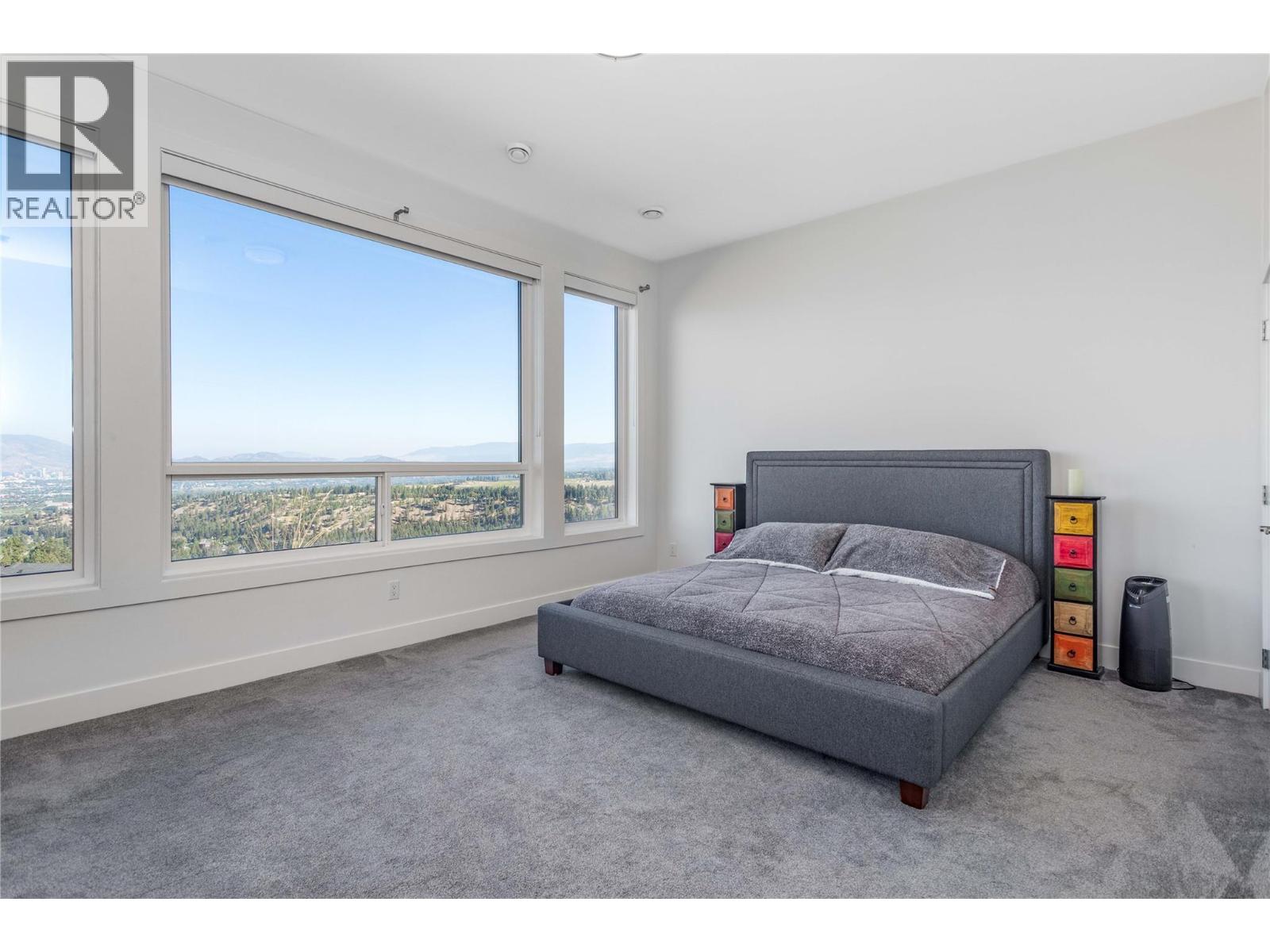 1016 CLARANCE Avenue - 31