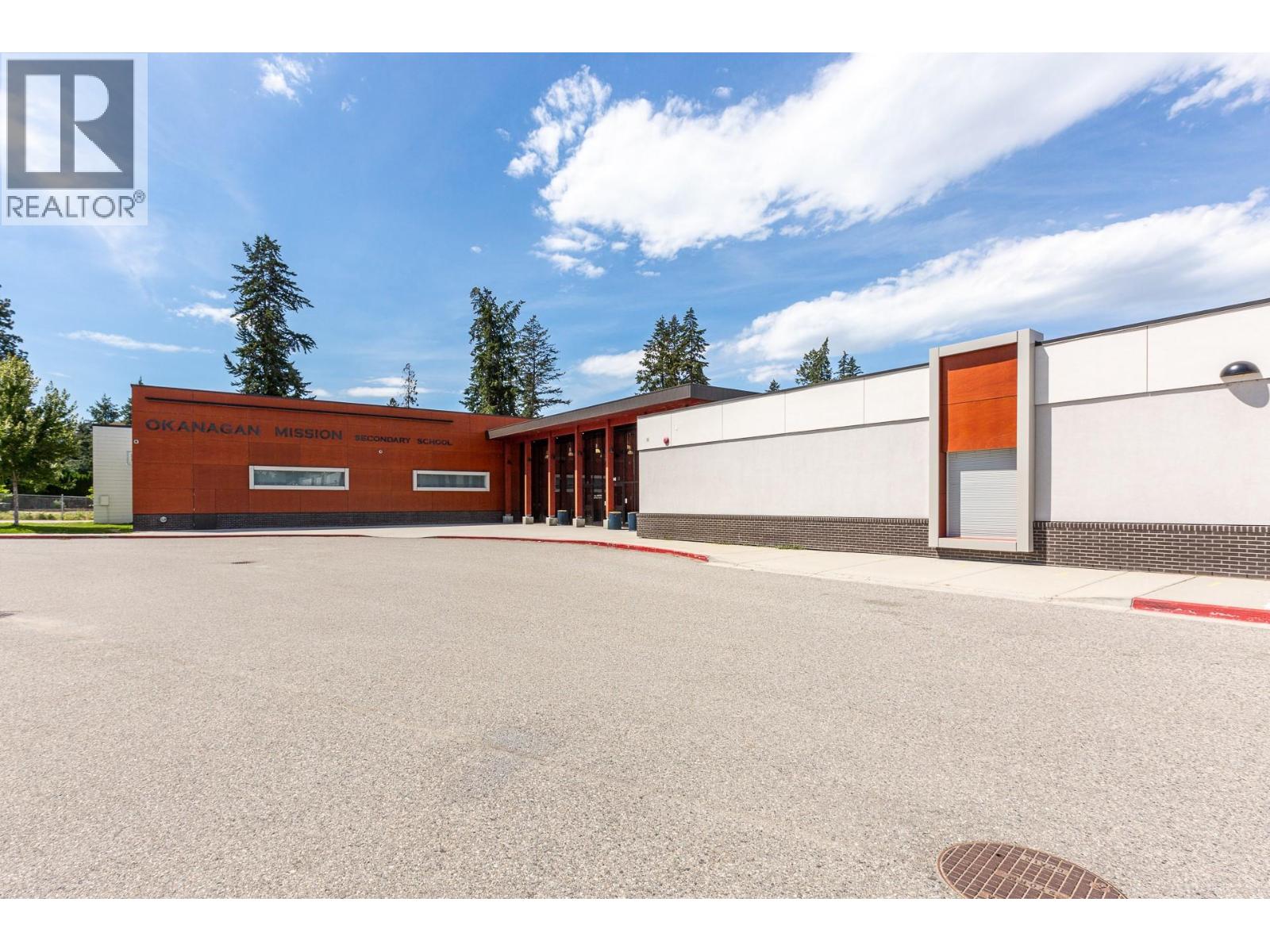 1016 CLARANCE Avenue - 64