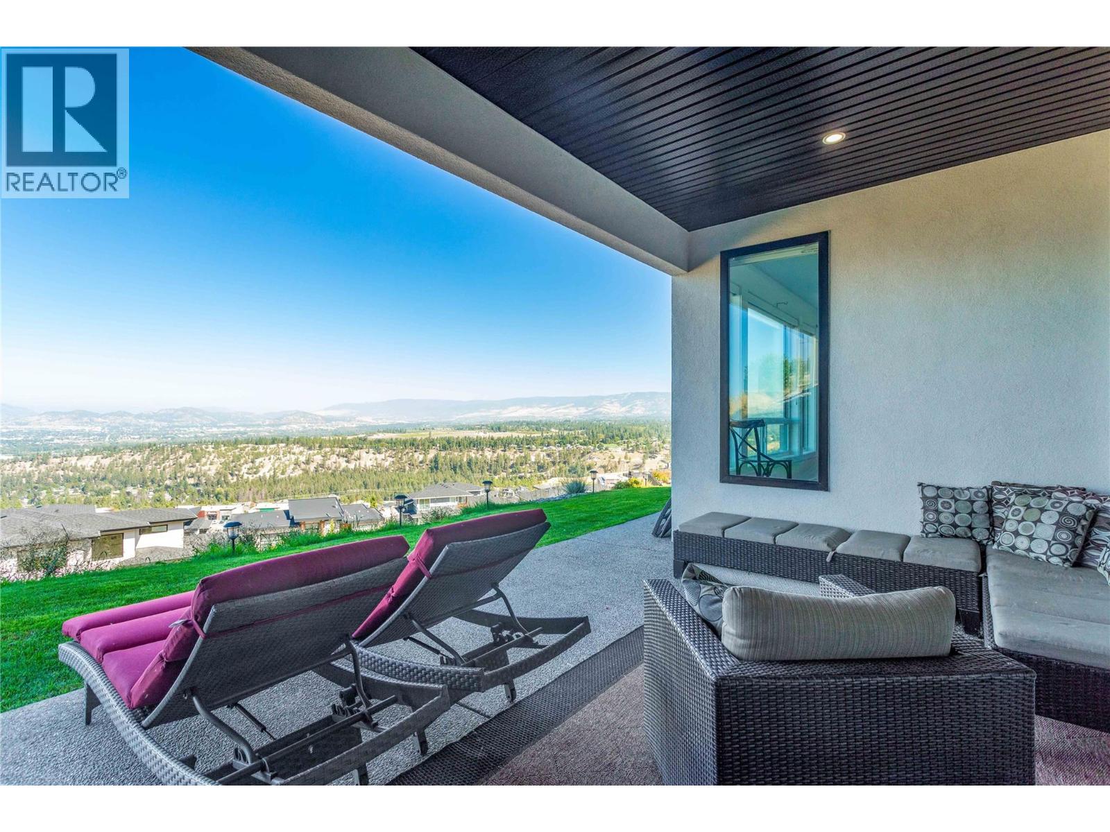 1016 CLARANCE Avenue - 42