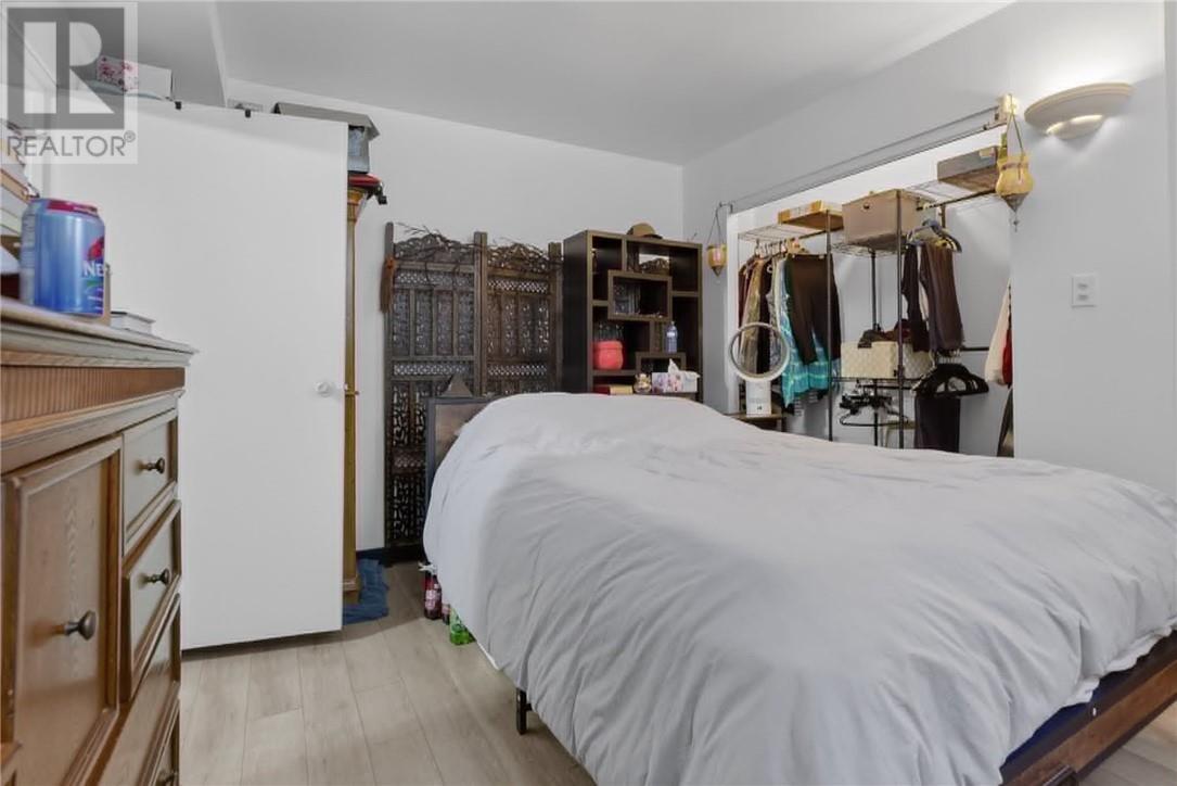 601 Ash Street - 10