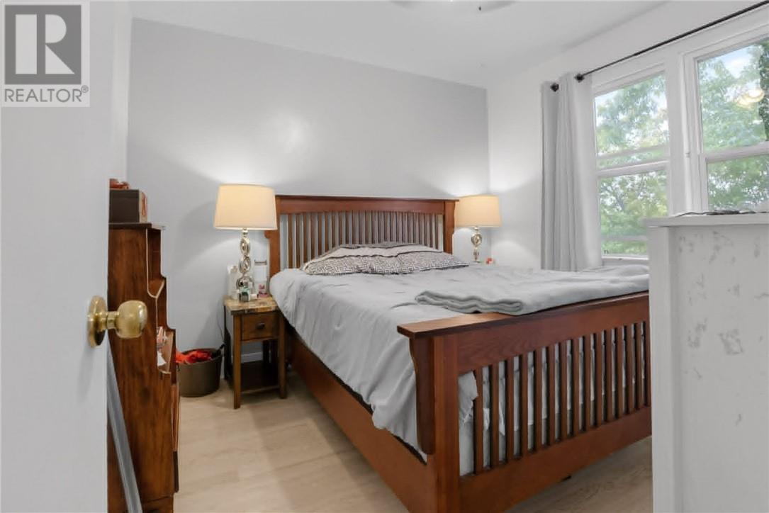 601 Ash Street - 23