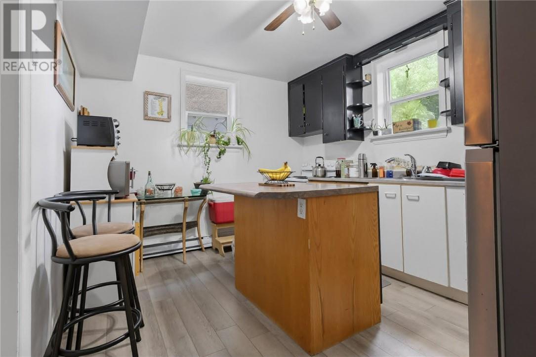 601 Ash Street - 7