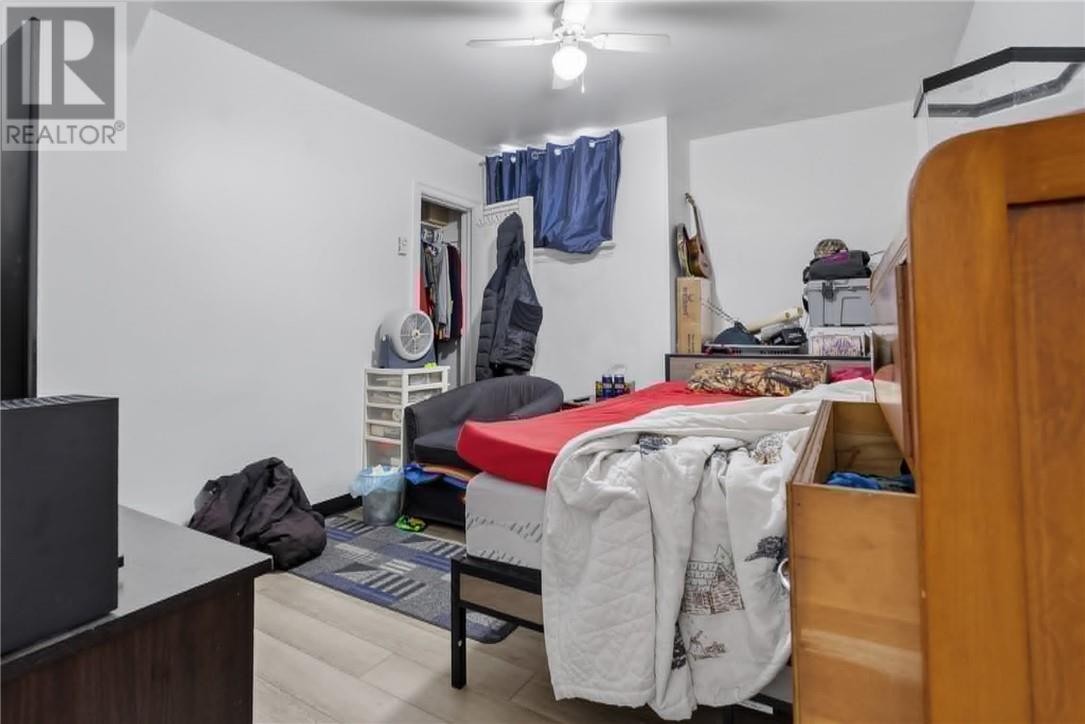 601 Ash Street - 9