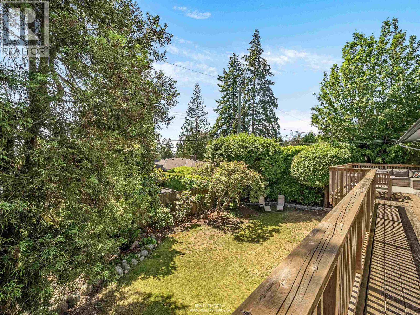 947 EVERGREEN PLACE, North Vancouver