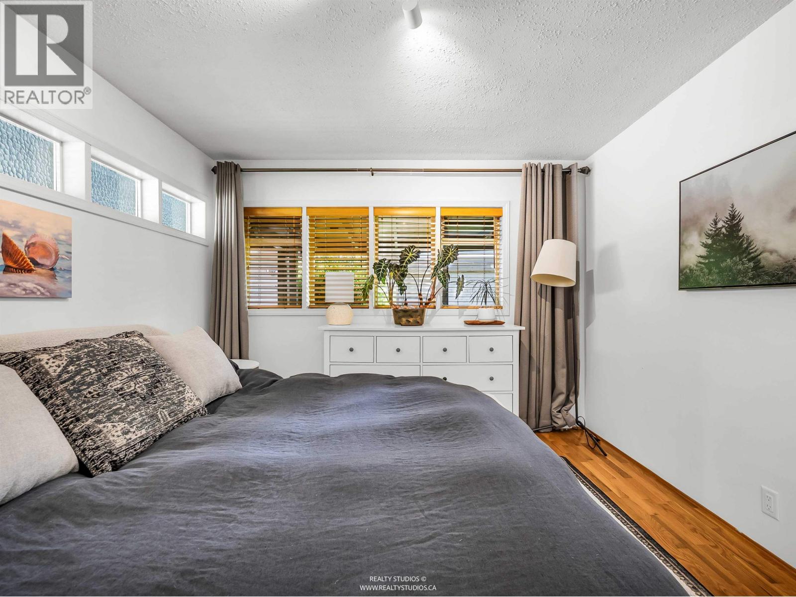 947 EVERGREEN PLACE, North Vancouver
