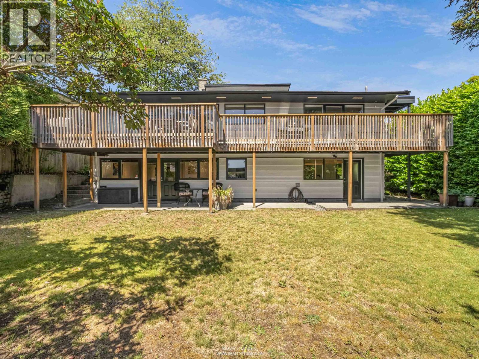 947 EVERGREEN PLACE, North Vancouver