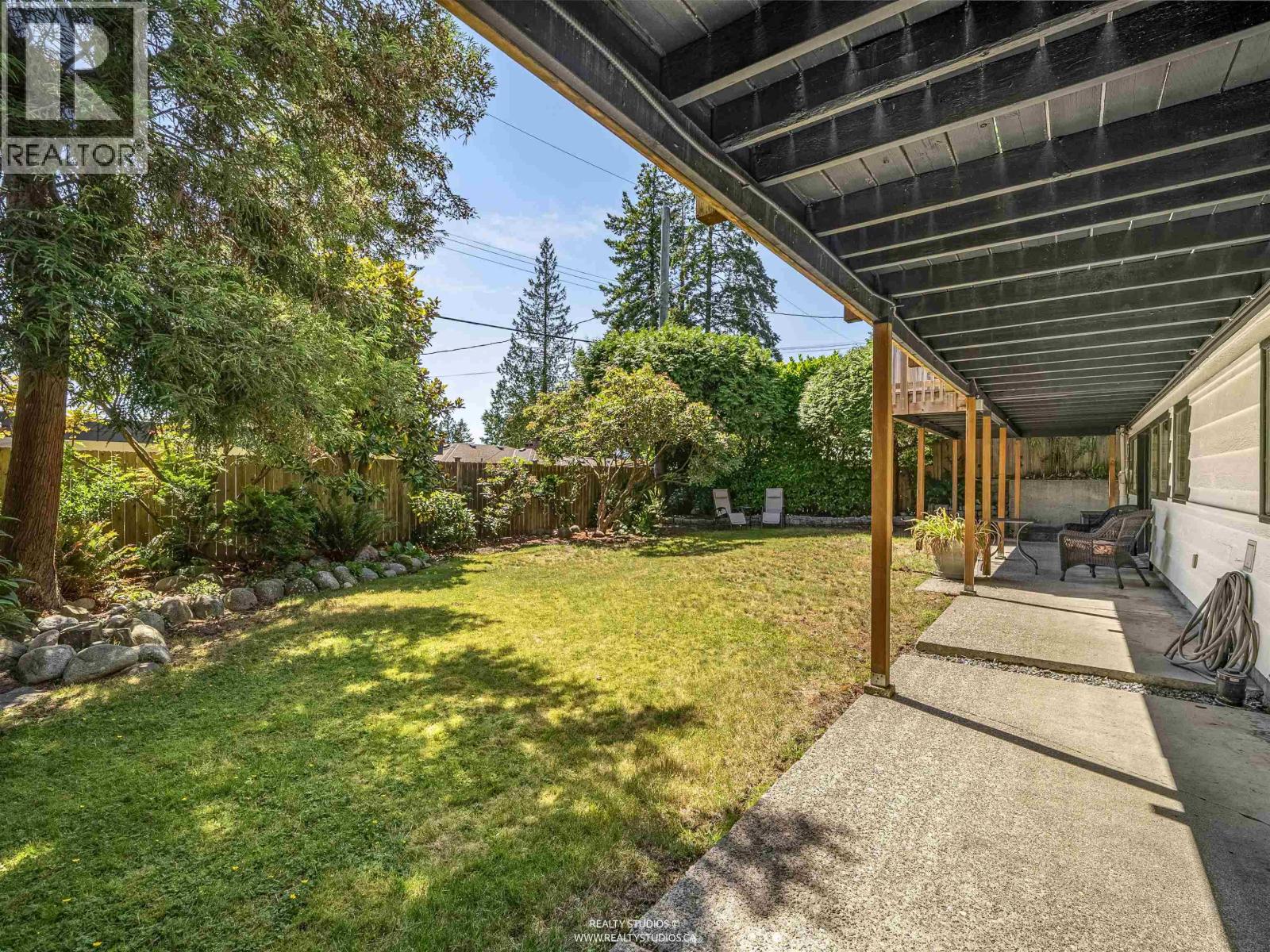 947 EVERGREEN PLACE, North Vancouver