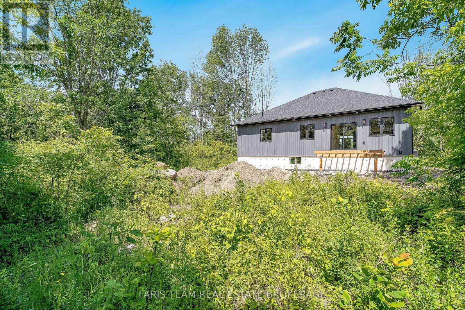 45 SHEPPARD STREET - 35