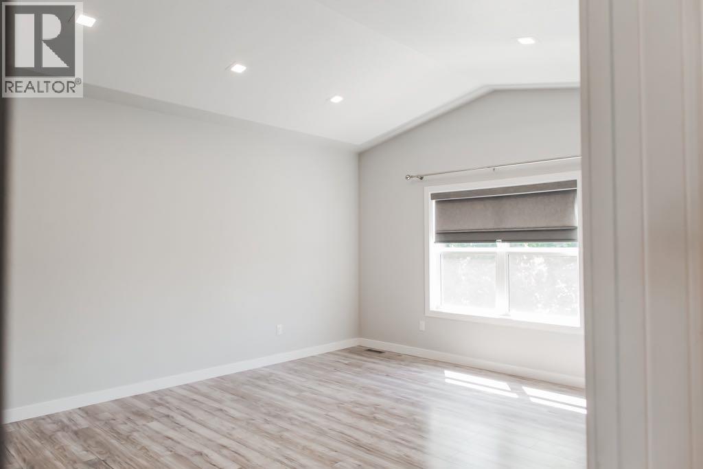 7122 86 Street — photo 25