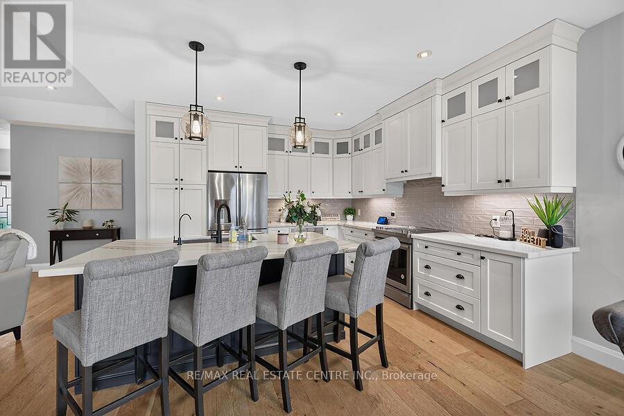 42 BLUENOSE DRIVE - 12