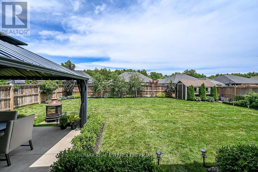 42 BLUENOSE DRIVE - 39