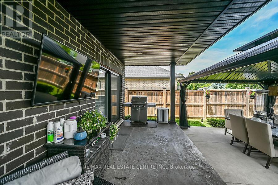 42 BLUENOSE DRIVE - 38