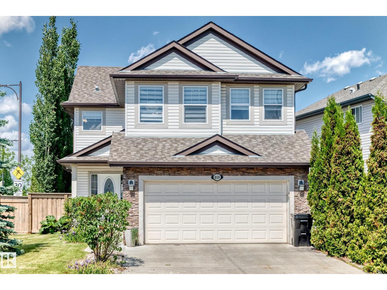 8509 SLOANE CR NW - 1