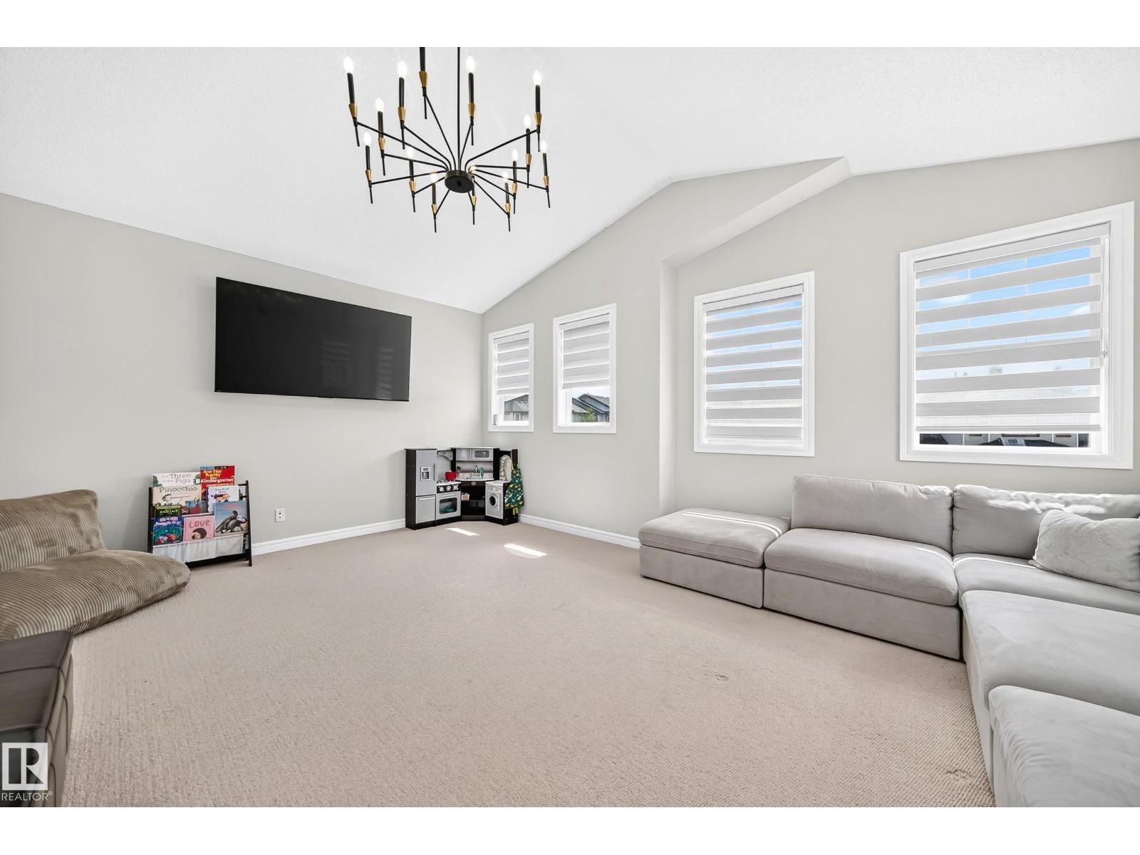 8509 SLOANE CR NW - 33