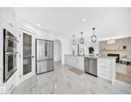 Storage - 8509 Sloane Cr Nw, Edmonton, AB T6R0L1 Photo 13