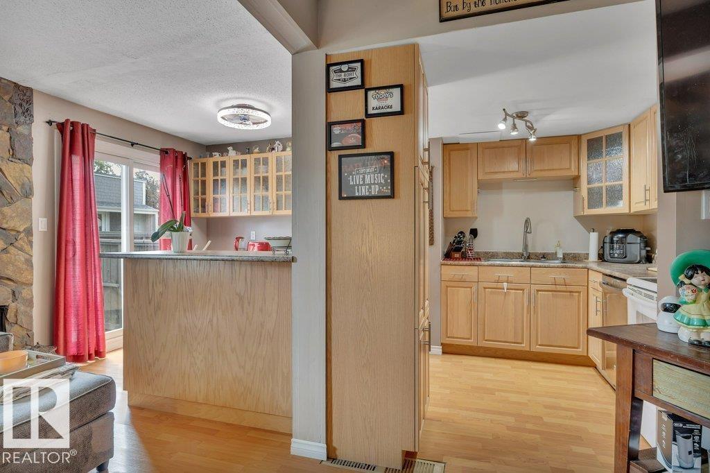 540 WILLOW CO NW - 8