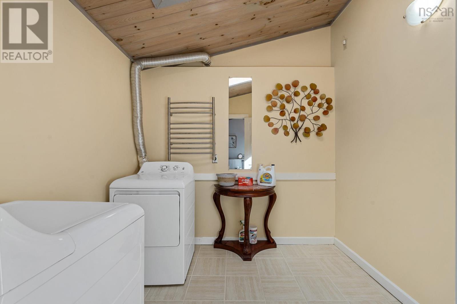 1878 Sandy Point Road - 36