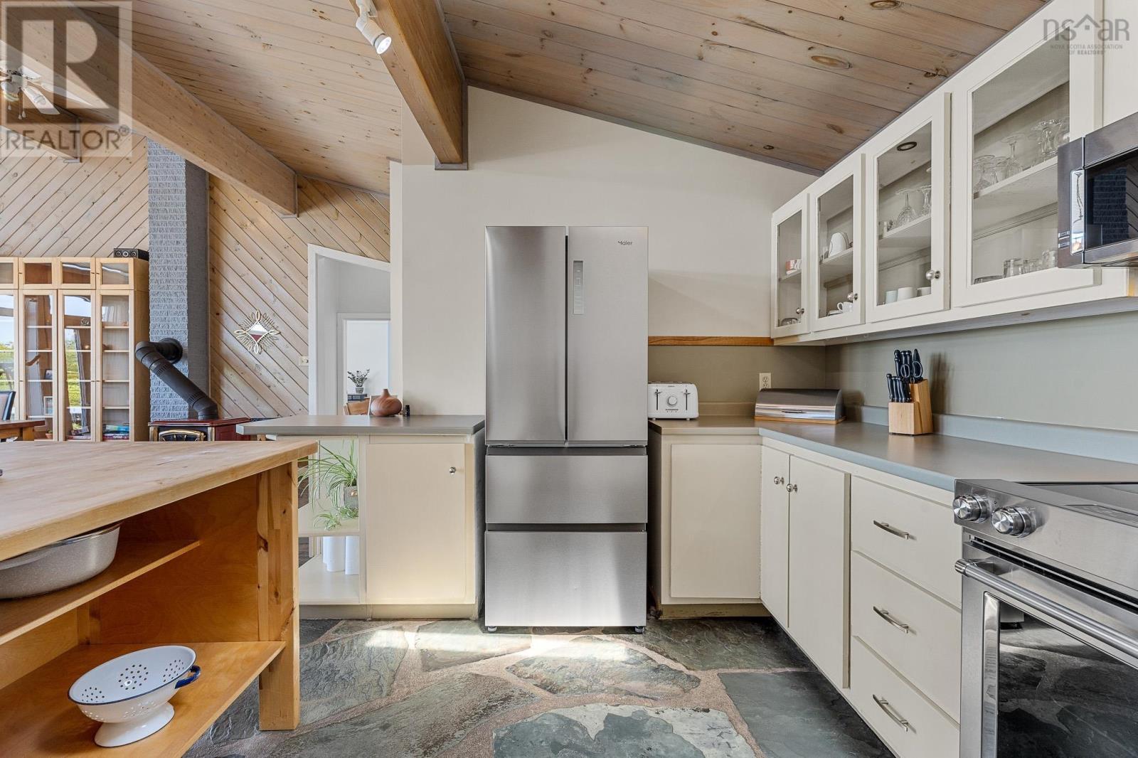 1878 Sandy Point Road - 14
