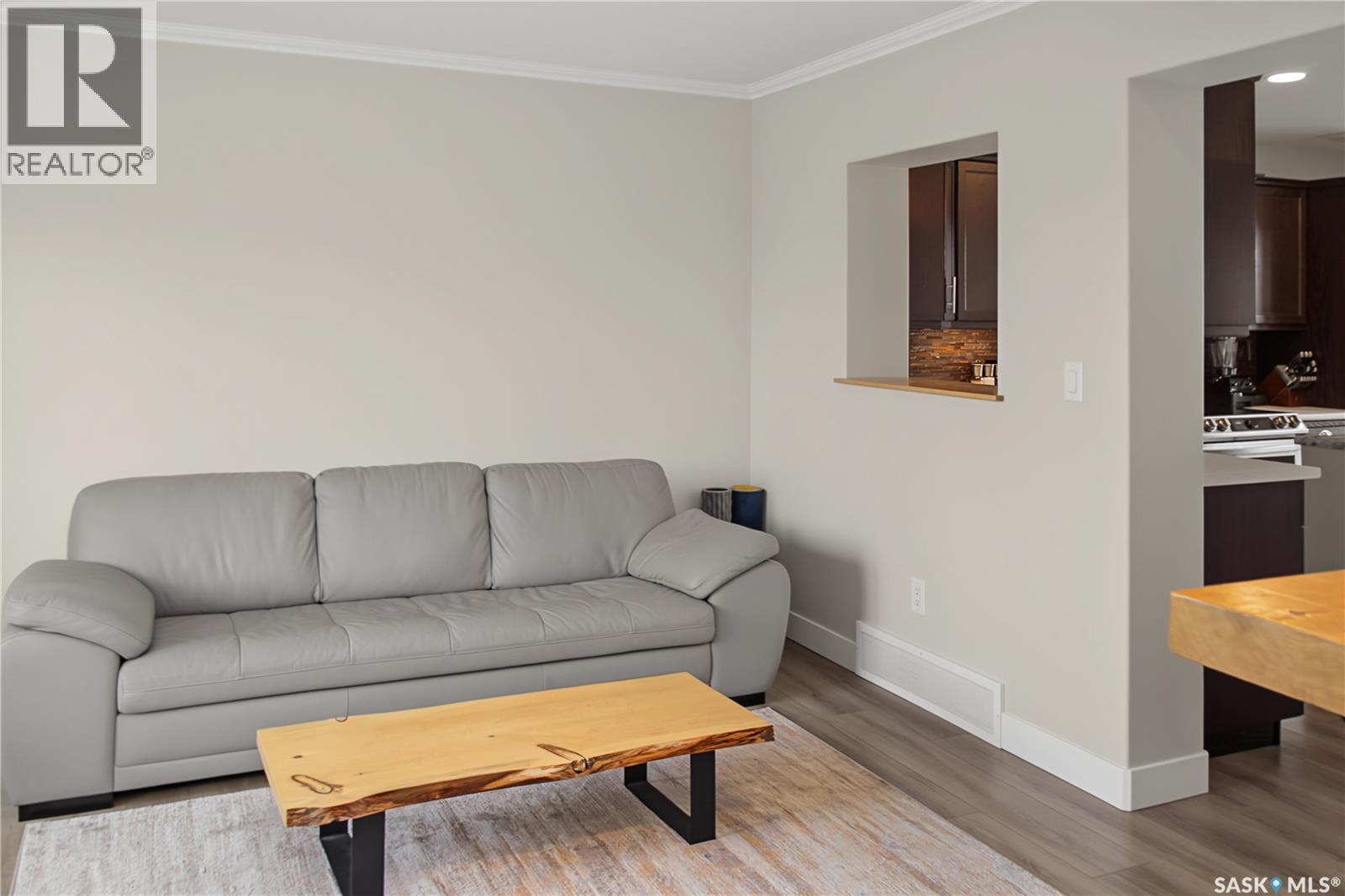 944 Glenview COVE - photo 5