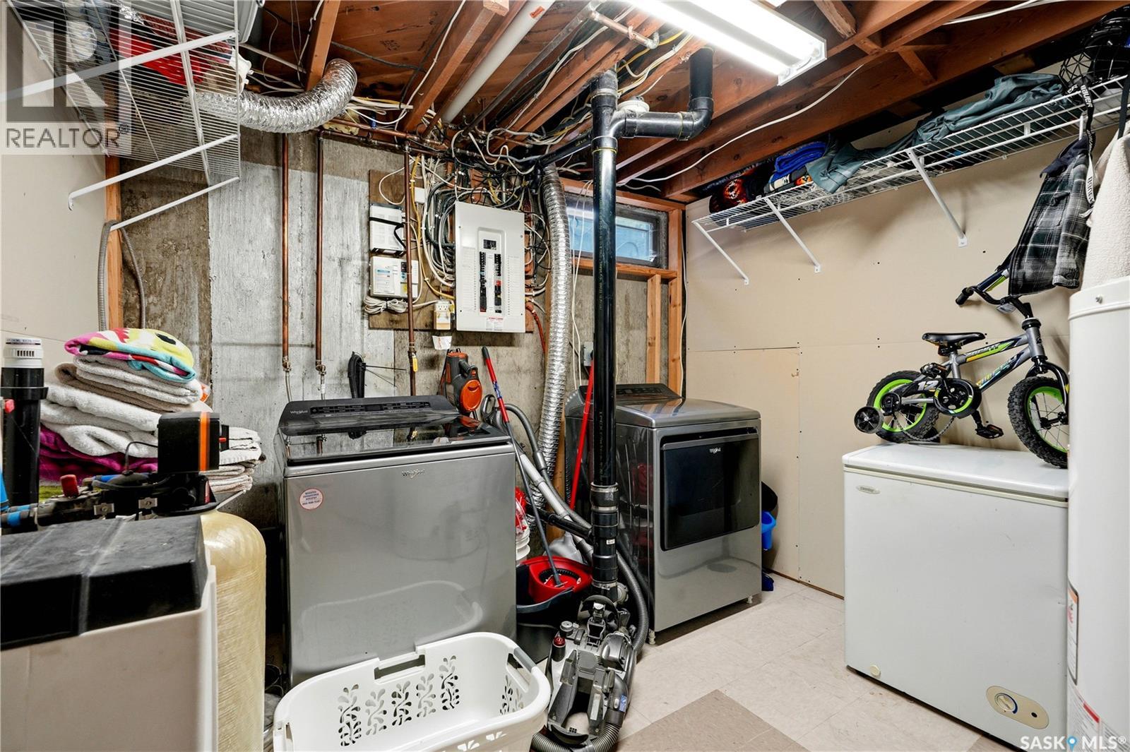 14 Stewart AVENUE — photo 42