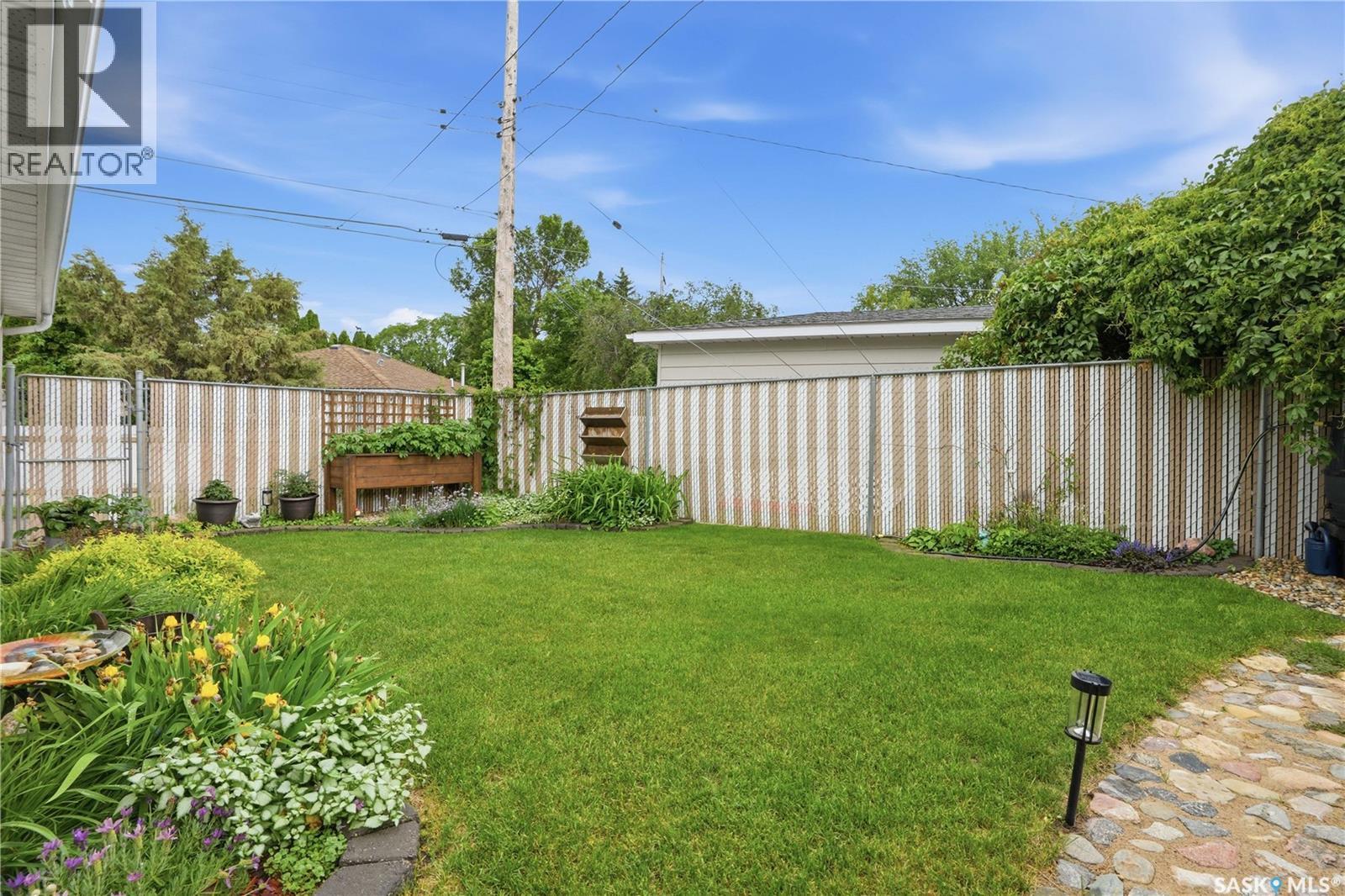 14 Stewart AVENUE — photo 47