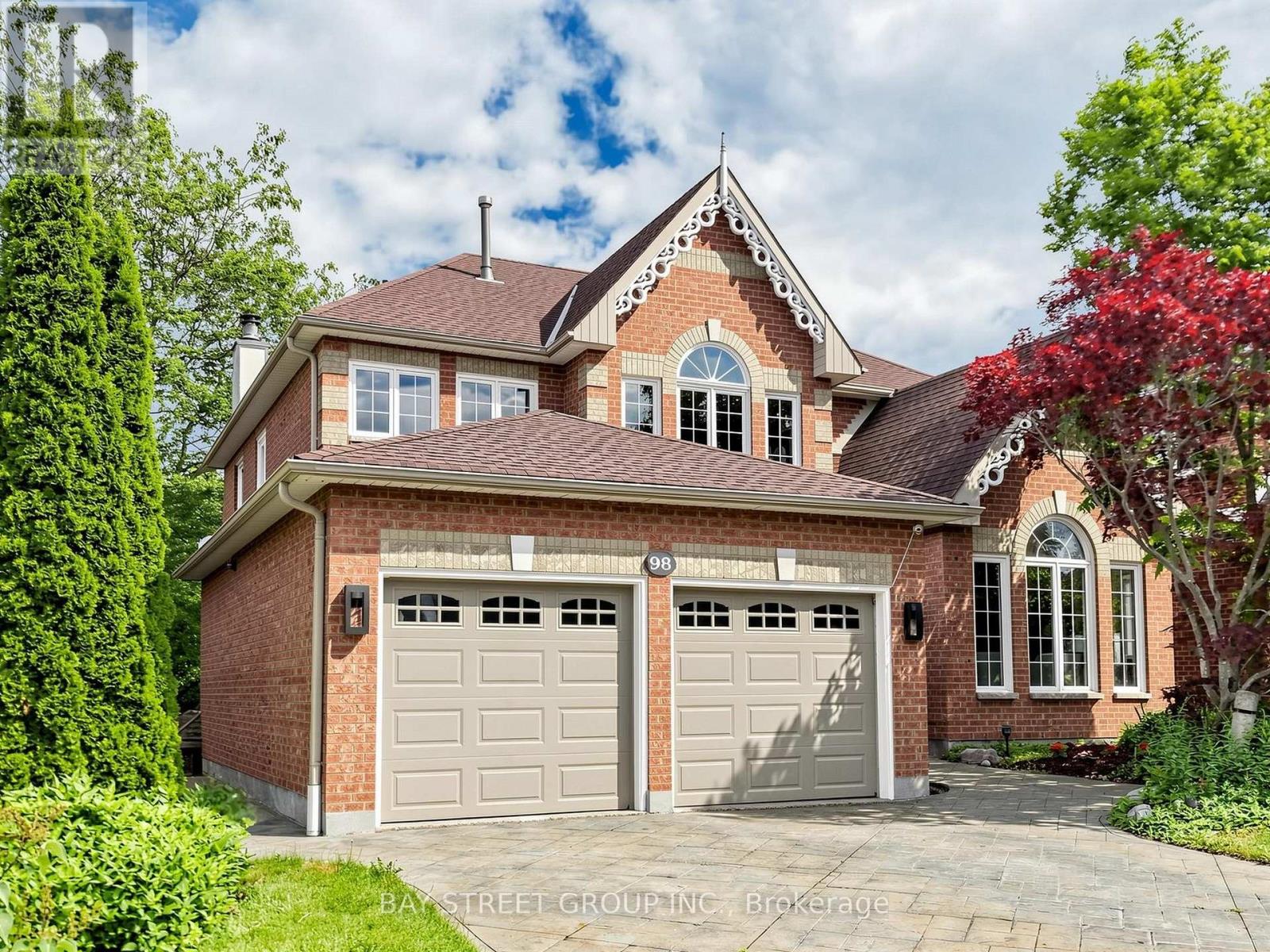 98 BROOKEVIEW DRIVE - 13