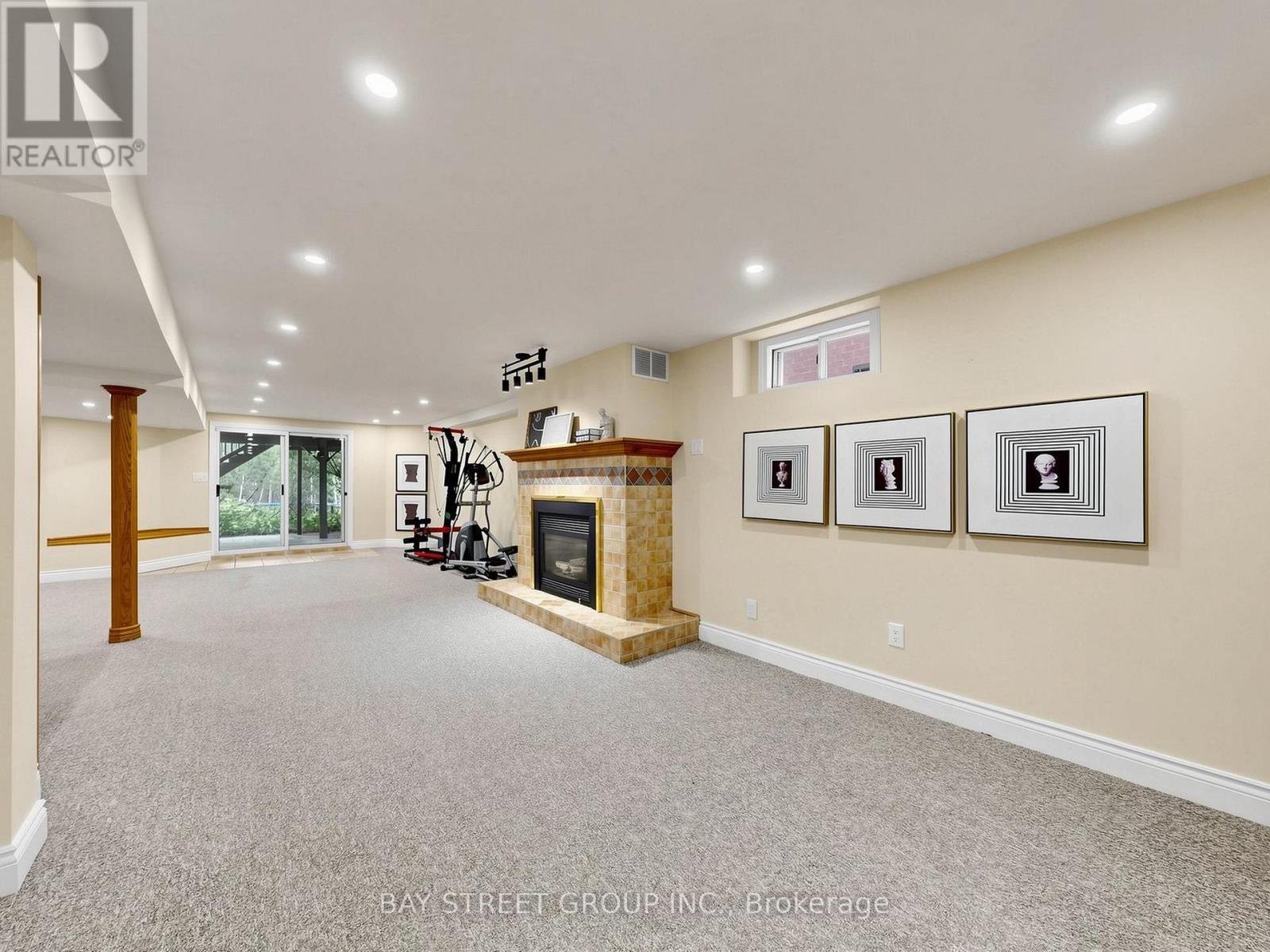 98 BROOKEVIEW DRIVE - 31