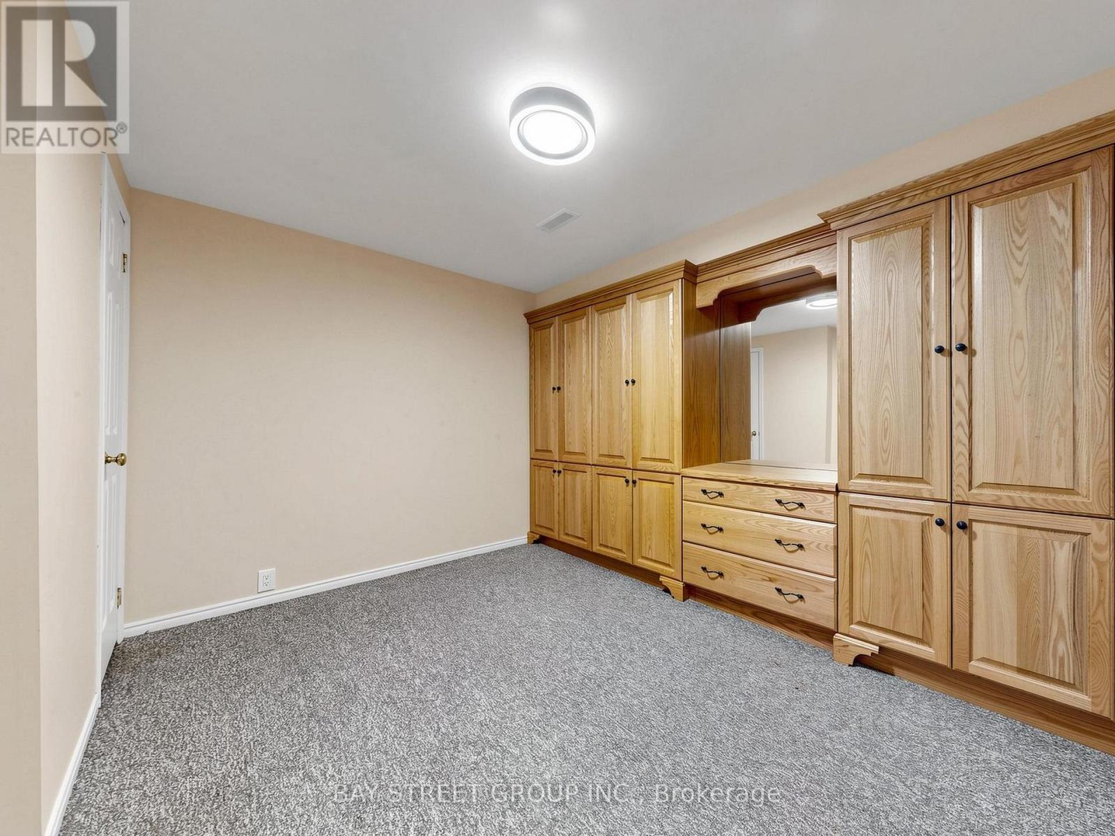 98 BROOKEVIEW DRIVE - 35
