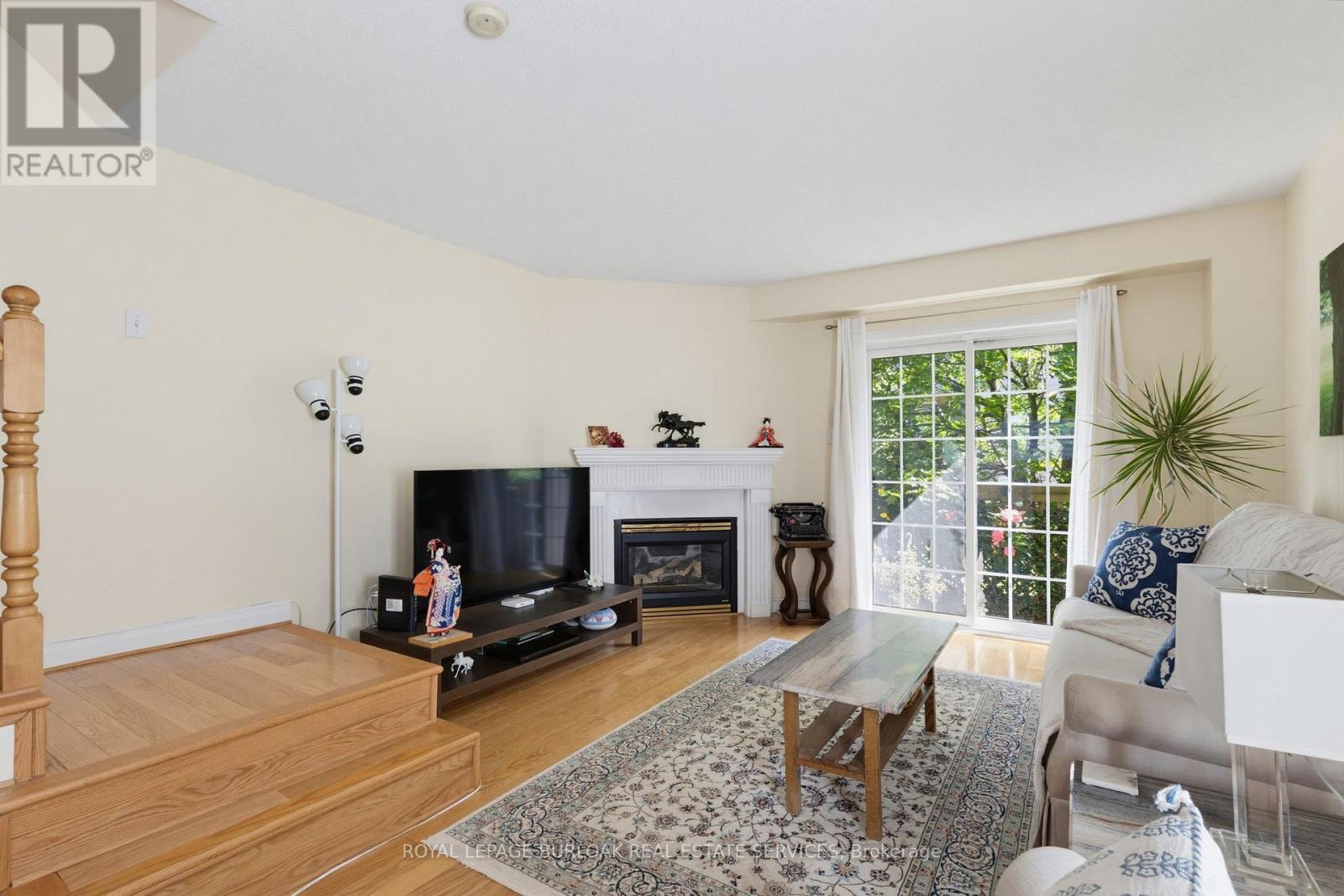 #110 3480 UPPER MIDDLE ROAD - 10