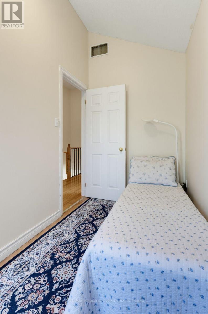 #110 3480 UPPER MIDDLE ROAD - 12
