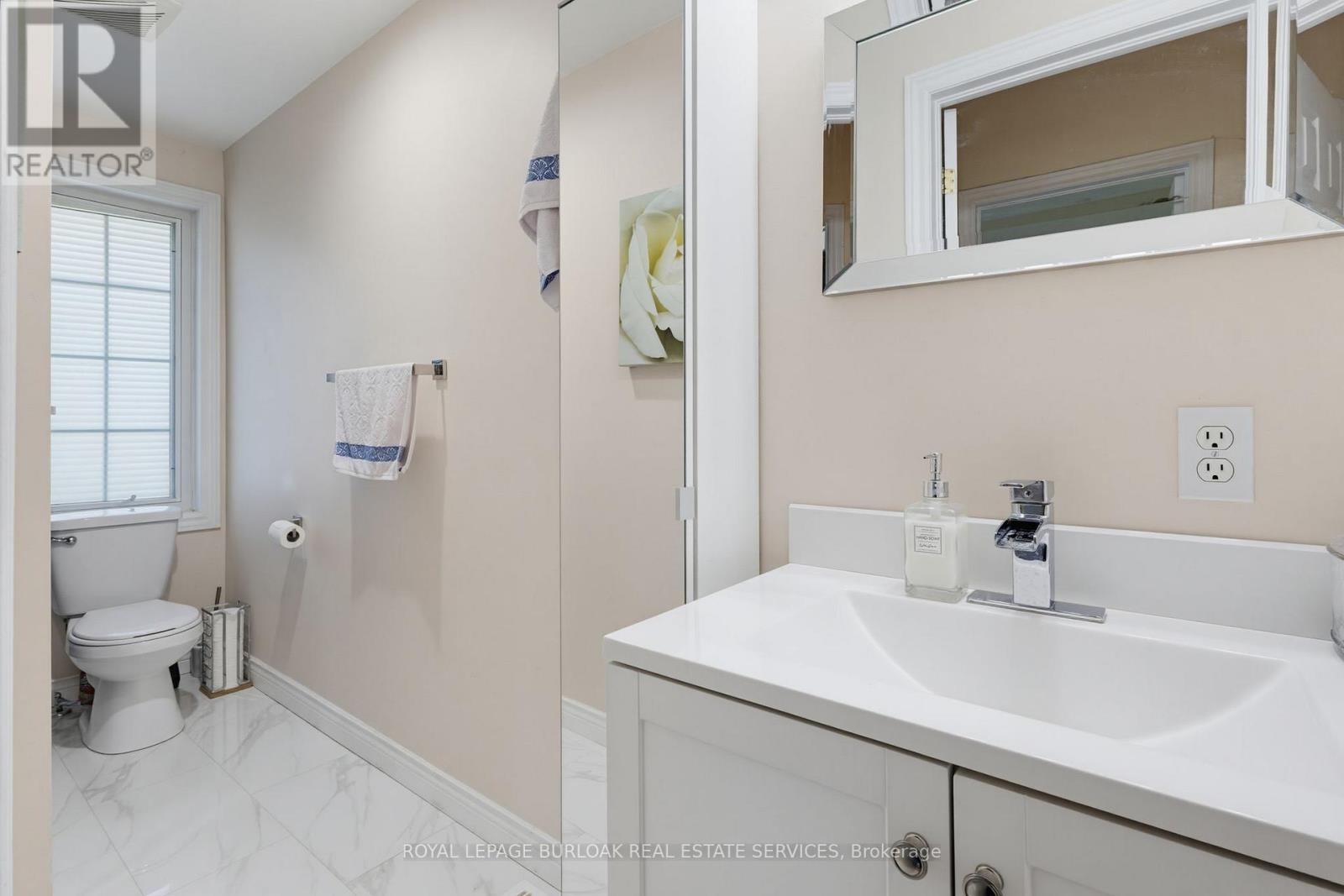 #110 3480 UPPER MIDDLE ROAD - 14