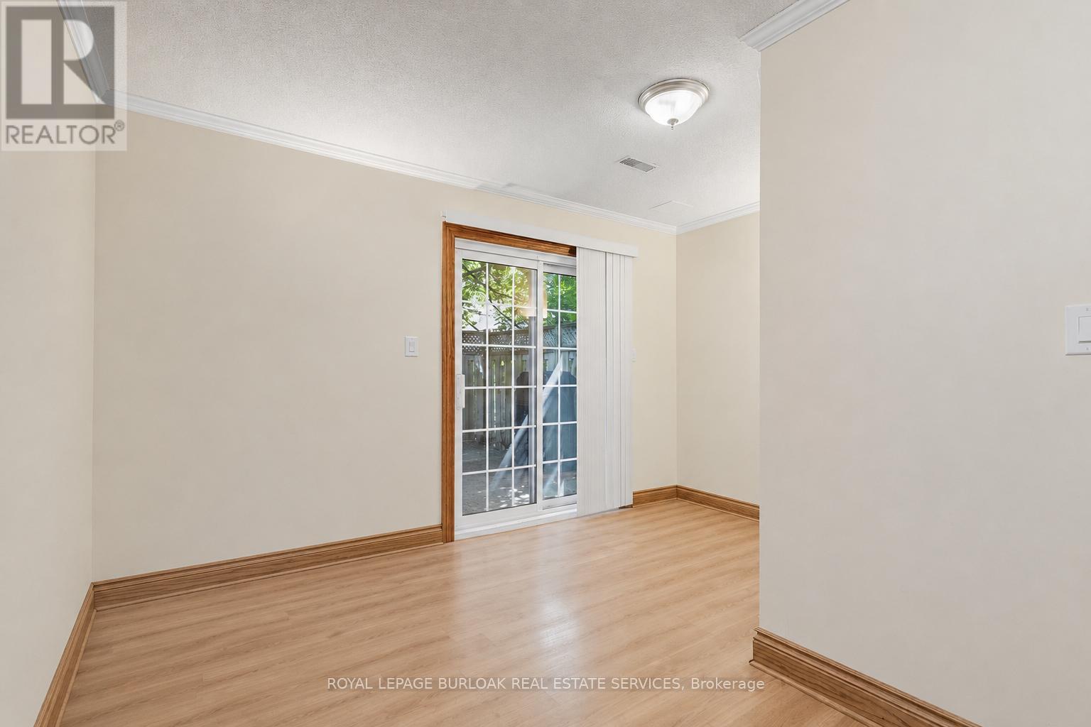 #110 3480 UPPER MIDDLE ROAD - 18