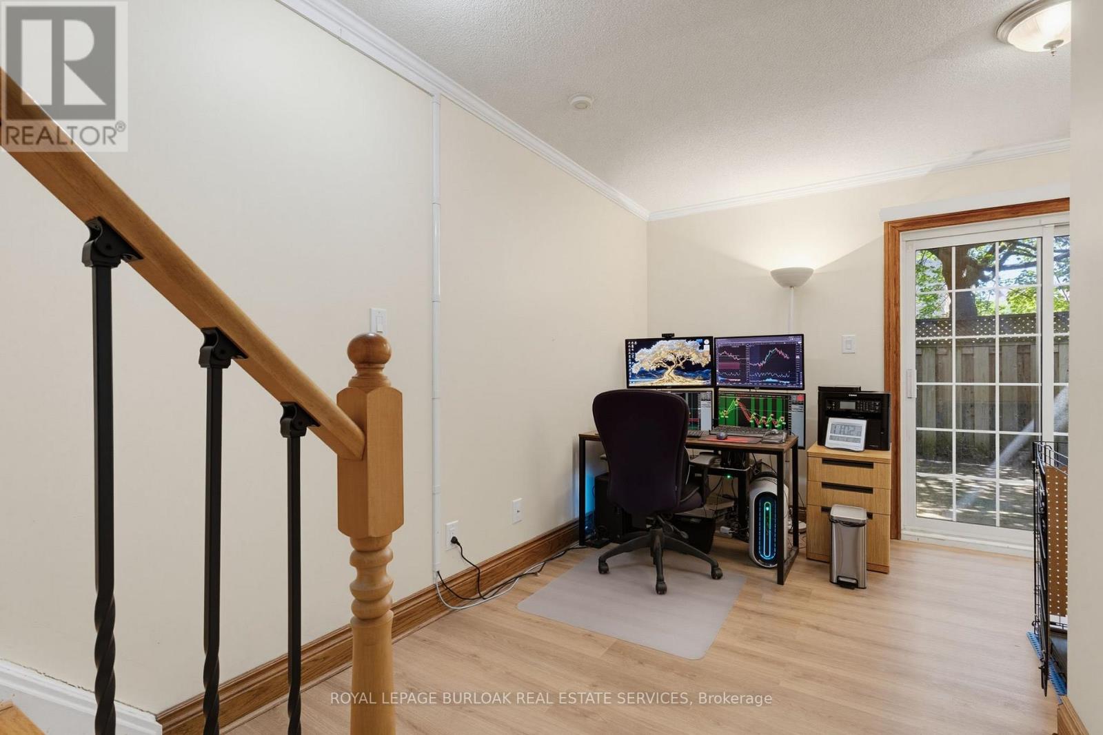 #110 3480 UPPER MIDDLE ROAD - 17