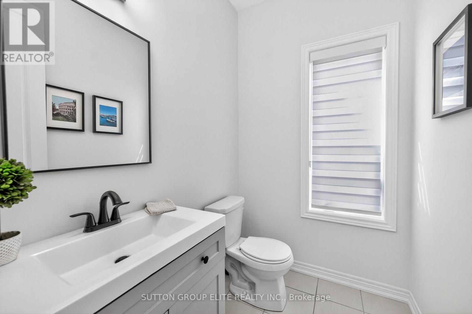 95 ELLIOT AVENUE W - 30