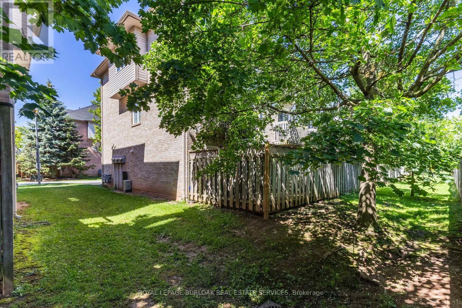 #110 3480 UPPER MIDDLE ROAD - 28