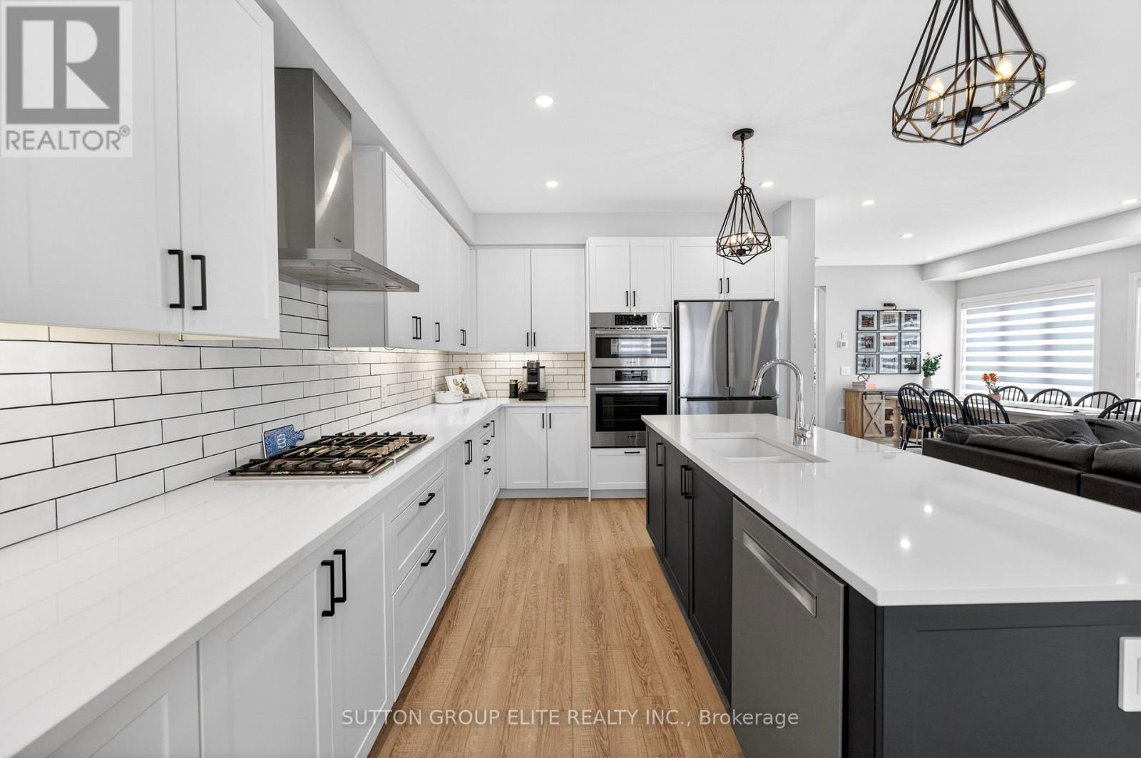 95 ELLIOT AVENUE W - 24