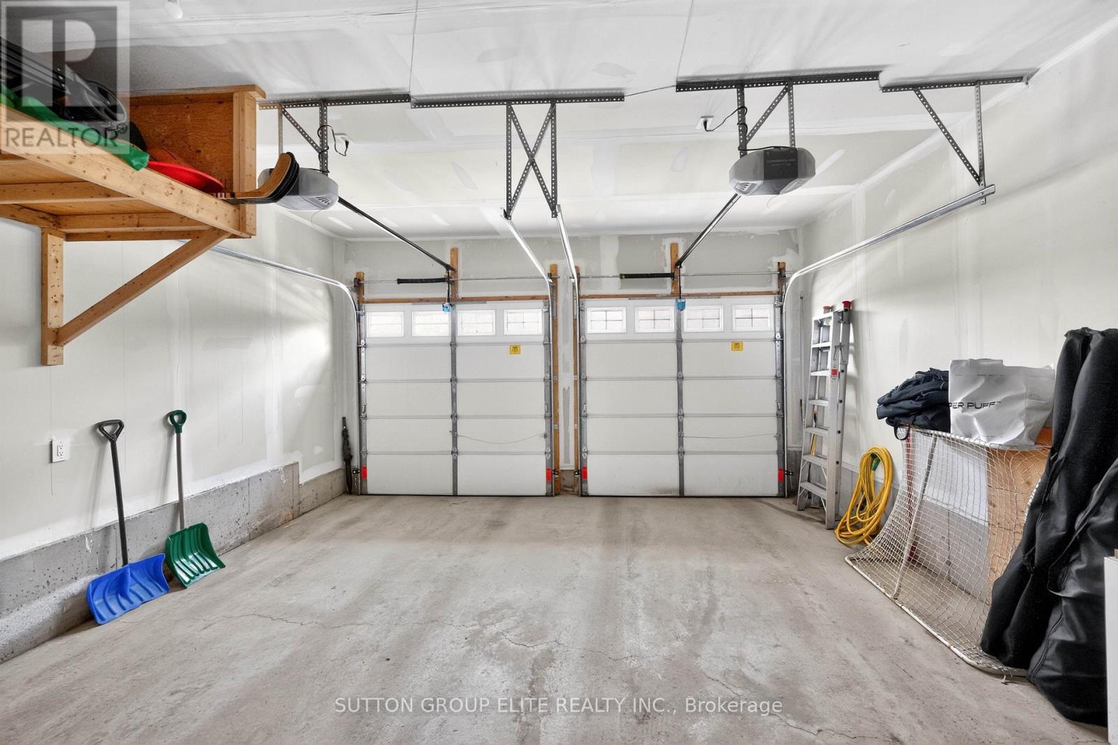 95 ELLIOT AVENUE W - 48