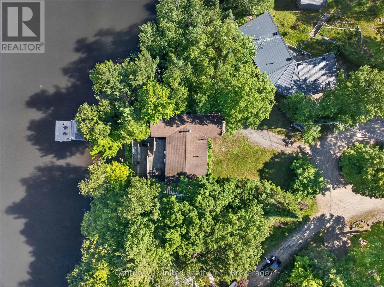 62 BENTLEY PLACE - 26