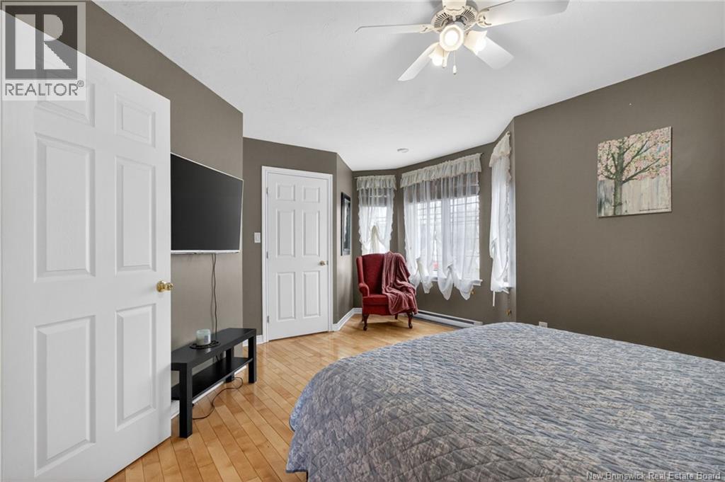 228 Rennick Road - 24
