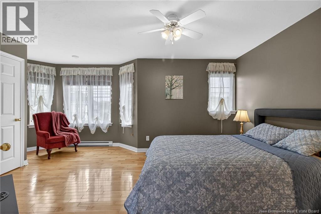 228 Rennick Road - 22