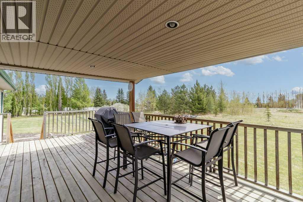 205, 1271 Township Road 392 - 37