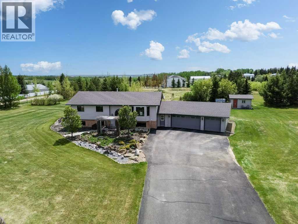 205, 1271 Township Road 392 - 1