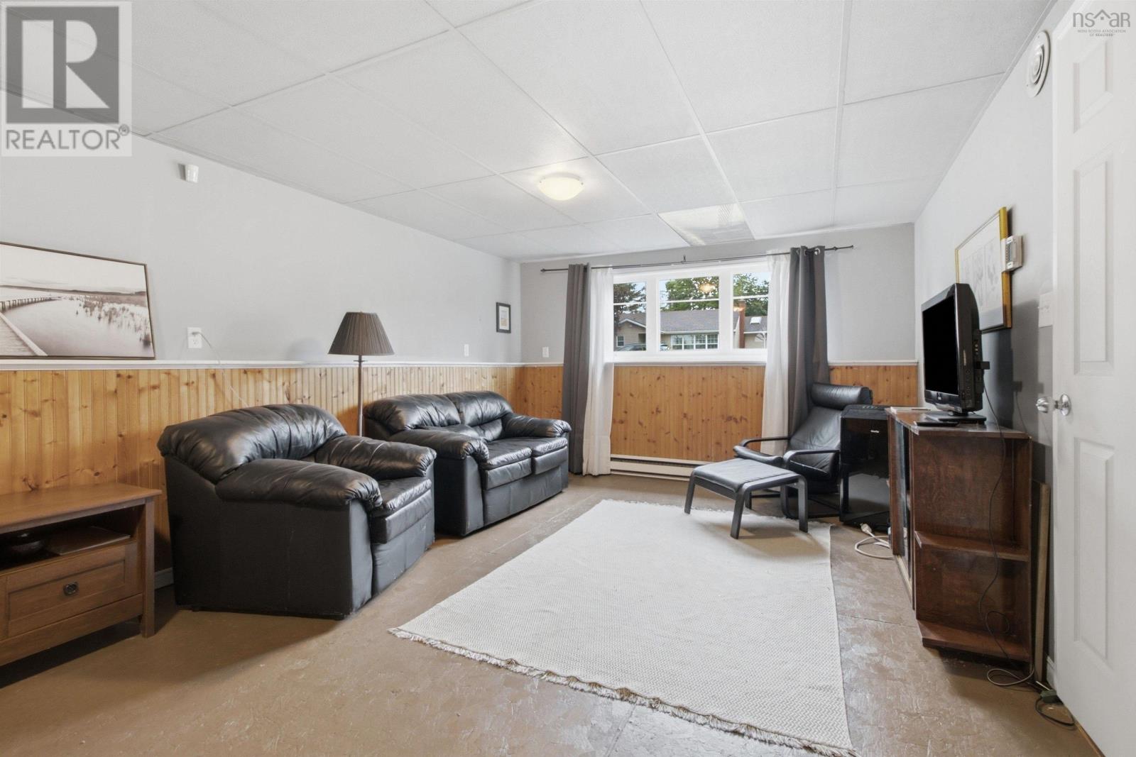 Property 20 of 39 of 83 Eisener Street