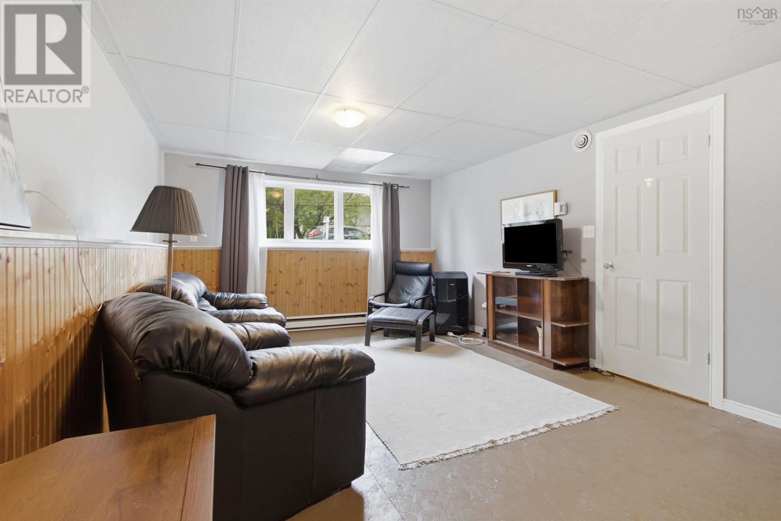 Property 21 of 39 of 83 Eisener Street