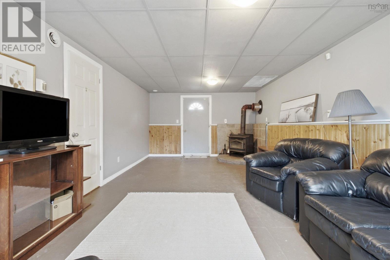 Property 23 of 39 of 83 Eisener Street